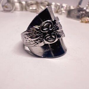 Stainless steel spoon ring